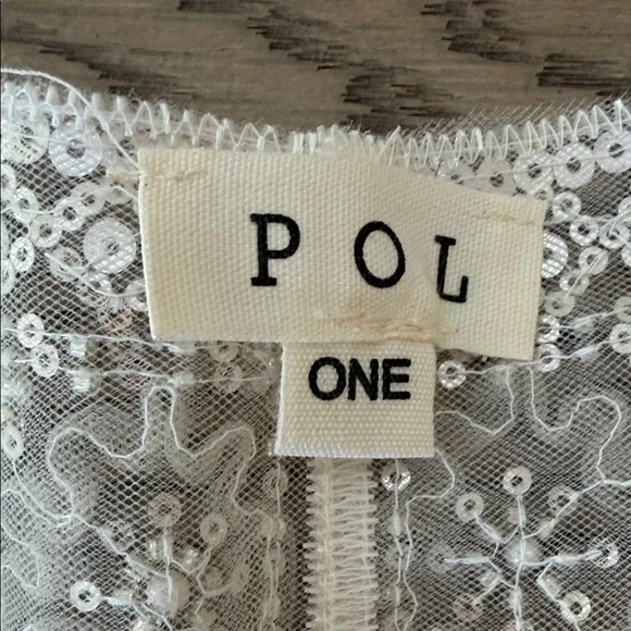 NEW POL Cream and Silver Butterfly Lace Pearled Ruffled Boho Sequin Crop Top - Picture 2 of 7
